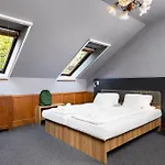 Svájci Lak Panzió Bed and breakfast Nyíregyháza