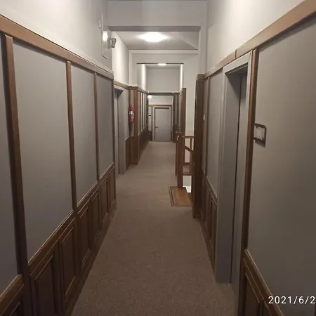 Svajci Lak Panzio Mestecǎneşti