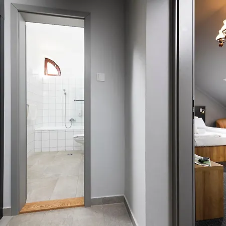 Svájci Lak Panzió Panzió Nyíregyháza