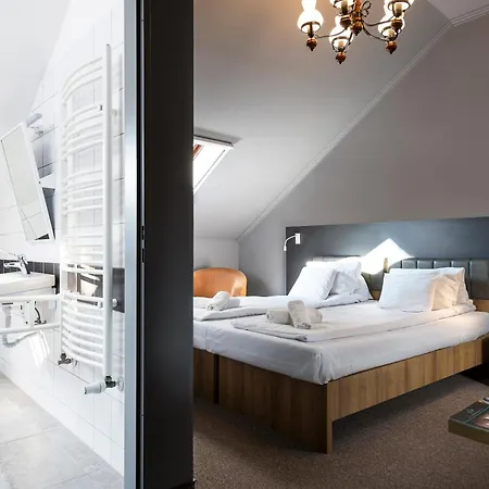 Svájci Lak Panzió 4*