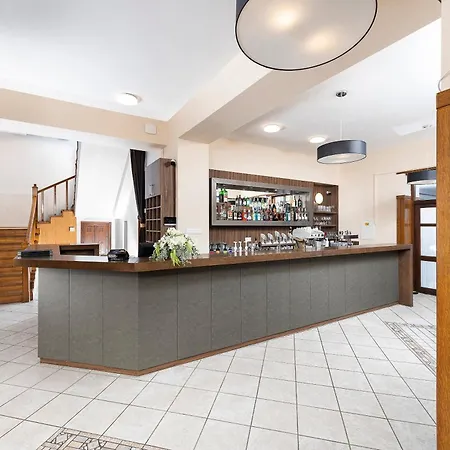 Svájci Lak Panzió Panzió 4*