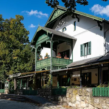 Svajci Lak Panzio 3* Nyíregyháza