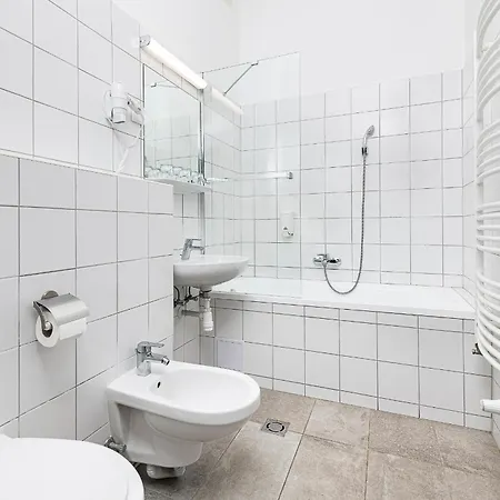 Svájci Lak Panzió 3* Nyíregyháza