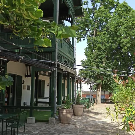 Svajci Lak Panzio Bed & Breakfast