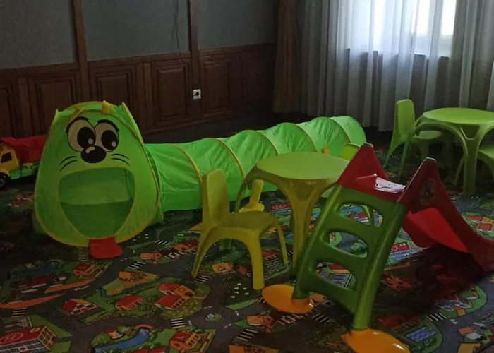 Svajci Lak Panzio 4* Mestecǎneşti