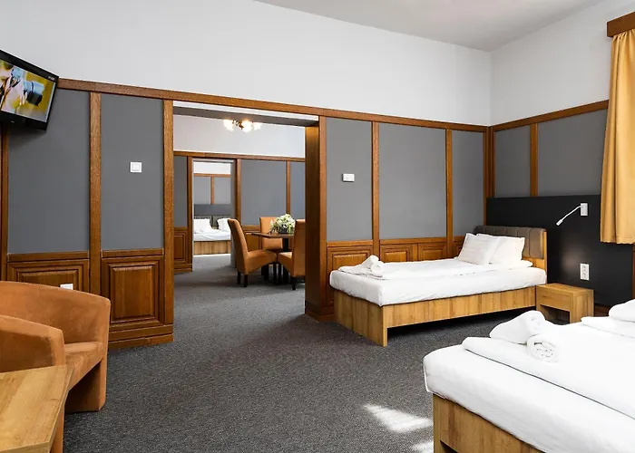 Svájci Lak Panzió Nyíregyháza