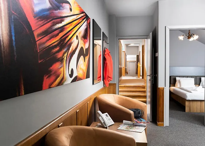 Svájci Lak Panzió Nyíregyháza