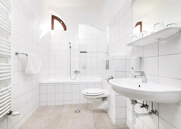 Couette-café Svajci Lak Panzio